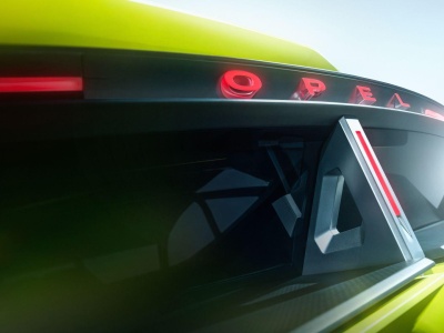 Opel rezygnuje z planu pełnej elektryfikacji i znów stawia na silniki spalinowe. Nawet po 2028 roku