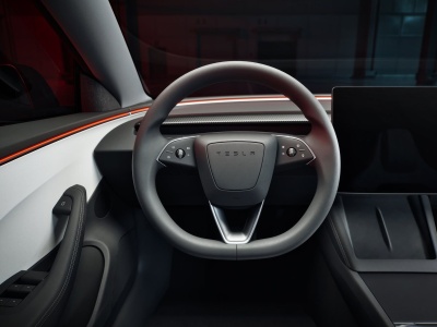 Tesla wraca do klasycznych kierunkowskazów. Klienci wygrali z filozofią Muska