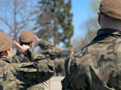 235 tys. osób, w tym kobiety, otrzyma wezwanie do polskiego wojska. Ujawniono pierwsze szczegóły
