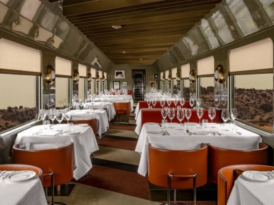 Replika Orient Express wraca na tory. Jego wnętrza zachwycają, a ceny zwalają z nóg