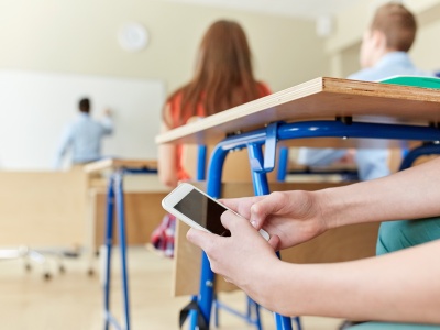 Włoskie szkoły szykują się do zakazu smartfonów