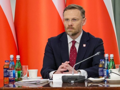Odbieranie obywatelstwa RP. Bogucki: Trzeba to przemyśleć