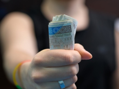 Nowe świadczenie 1000 plus dla rodzin. Pieniądze nawet na pełnoletnie dzieci