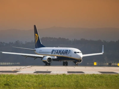 Ryanair „zlikwiduje milion miejsc”. Nie wyklucza zamknięcia lotnisk