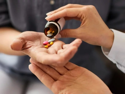 Odmowa przyjmowania leków w szpitalu psychiatrycznym. Kiedy pacjent ma prawo powiedzieć NIE?