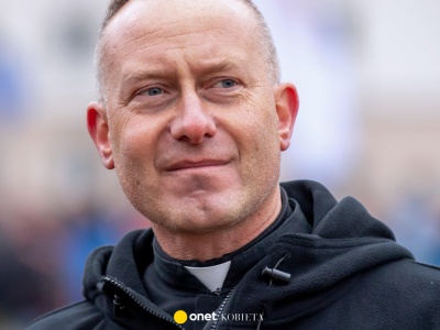 Założyciel Wojowników Maryi miał uwieść wierną. 
