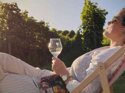 Chcesz się zrelaksować po pracy? Ten nawyk Ci nie pomoże