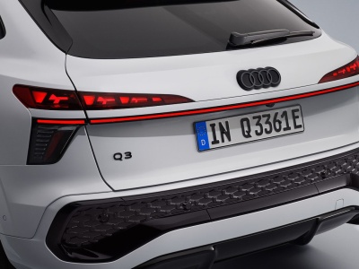 Nowe Audi Q3 ma polską cenę. Dopłacisz za ten dach