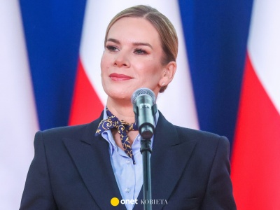 Marta Nawrocka pojawiła się na rozpoczęciu roku szkolnego. Stylistka skrytykowała jeden szczegół