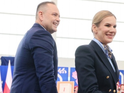 Stylistka oceniła strój Nawrockiej na inauguracji roku. Podkreśla jedno [POMPONIK EXCLUSIVE]