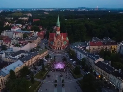 Na Rynku Podgórskim pojawi się scena. Wiemy, kto wystąpi [WSTĘP BEZPŁATNY]