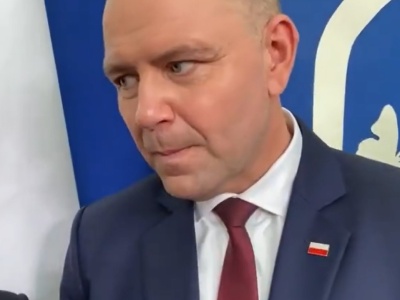 Nawrocki wdał się w nietypową rozmowę z uczniami. Teraz podbija internet [WIDEO]