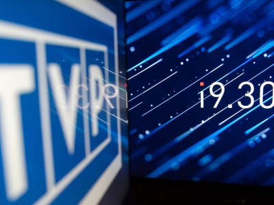 Republika traci pozycję lidera oglądalności. TVP1 wraca na szczyt mimo spadku widowni
