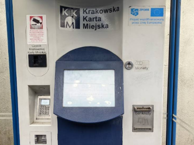 Modernizacja sieci biletomatów. Gotówka zostaje przy przystankach, nie w pojazdach