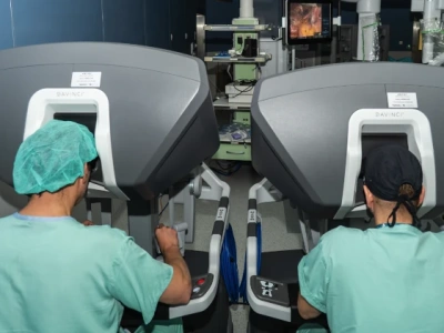 W Lublinie przeprowadzono pierwszą w Polsce operację na dwukonsolowym systemie robotycznym da Vinci Xi