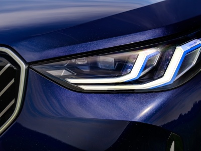 Oto nowy SUV BMW. Na widok tego grilla będziesz uciekał z lewego pasa
