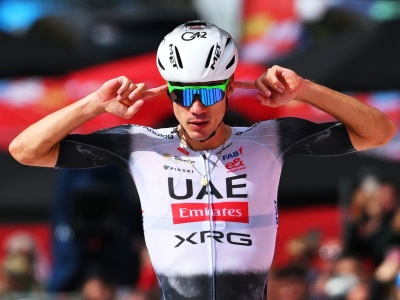 12. etap Vuelta a Espana pada łupem gospodarzy. Kwiatkowski znów w ucieczce