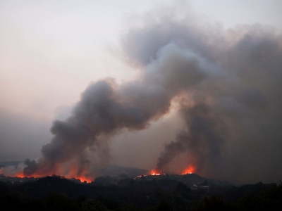 Skala pożarów w Europie przeciąża możliwości straży pożarnej. A warunki sprzyjają płomieniom
