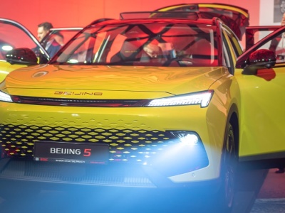 Obniżyli cenę SUV-a z 129 900 zł do 99 900 zł, bo usunęli to, na co wszyscy narzekają