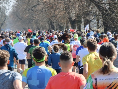 16 tysięcy biegaczy opanuje Błonia. Wydarzenie już w ten weekend