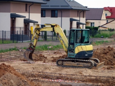 Polacy zaciągają coraz więcej kredytów. Zarówno hipotecznych, jak i gotówkowych