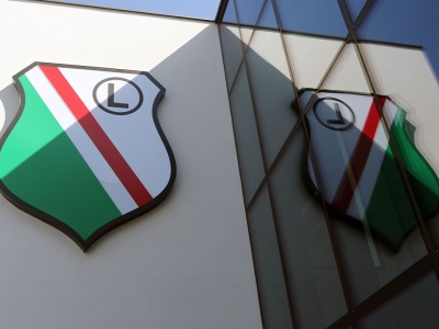 Legia potwierdza! Napastnik odchodzi z klubu!