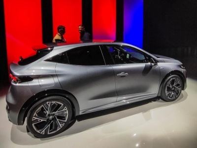 Widziałem nowe Clio VI na żywo. Renault zrobiło ogromny postęp w porównaniu do starego modelu