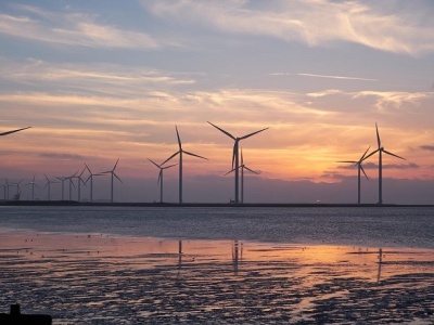 Duńska spółka kontra rząd USA. Co dalej z budową farmy wiatrowej na Atlantyku?