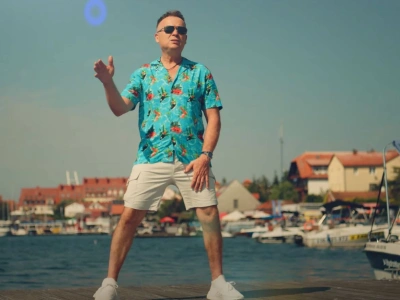 Premiera! Bobi z nowością pt. „C’est la vie”. Zobacz teledysk