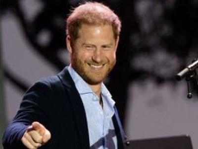 Harry odwiedził Polskę w drodze do Kijowa. Książę z ochotą zajadał się FRYTKAMI