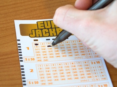 Kumulacja w Eurojackpot jest już gigantyczna. Tymczasem pięciu polskich graczy zdobyło poważne sumy