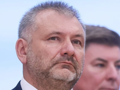 Żurek wygrał w sądzie. 
