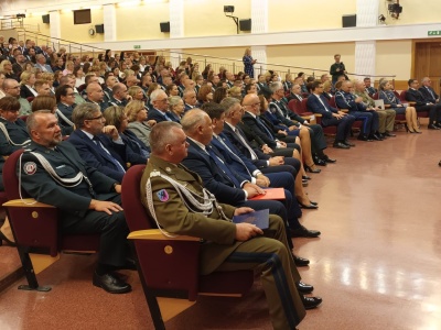 „Dzięki ich pracy mamy pieniądze m.in. na służbę zdrowia”. Święto KAS w Bydgoszczy