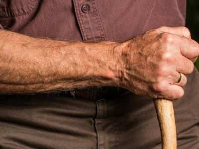 Zła wiadomość dla seniorów. Rząd wprowadził zmiany w bonie senioralnym