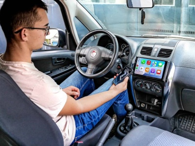 Test chińskiej stacji multimedialnej – rozbudowane funkcje, łatwy montaż, sensowny koszt. A jak z działaniem?