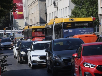 Nie będzie podatku od aut spalinowych, ale są 4. inne pomysły. Oto szczegóły nowych zmian