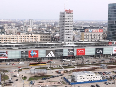 To koniec pewnej ery. Kultowy sklep znika z mapy Warszawy. Polacy robili tam zakupy od 21 lat