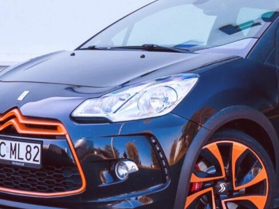 Używany Citroën DS3 Racing 2011 z polskiego salonu poszedł na francuskiej aukcji jak ciepłe bułeczki