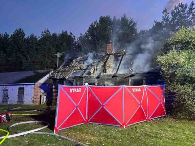 Tragiczny pożar. 82-letni mężczyzna dzwonił po pomoc, zginął w płomieniach