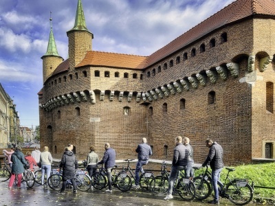Turystyka jesienią – mniej city breaków w Polsce, więcej wyjazdów za granicę