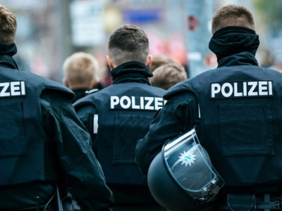 Drony nad międzynarodowym lotniskiem w Niemczech. 3 tys. pasażerów uziemionych