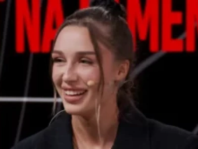 Sandra od Denisa Załęckiego znów szokuje. Wyciekły jej zdjęcia po „spotkaniu z 8 facetami”