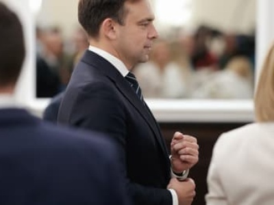 Spór Domański–Morawiecki, czyli fakty i mity o luce VAT w Polsce