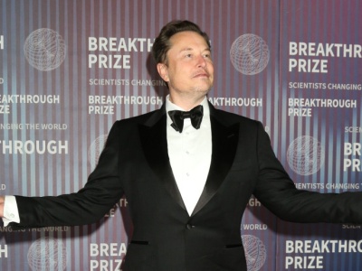Elon Musk chce być bilionerem. Jest już w połowie drogi