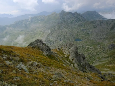 „Albańskie Alpy” na jesień. Piękne widoki i cieplej niż w Polsce