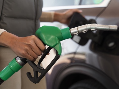 Ceny paliw: Niewielkie podwyżki benzyny i diesla, autogaz tanieje