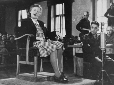 Proces Ilse Koch: jak prawo, media i płeć zbudowały „ikonę Buchenwaldu”