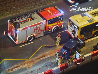 Uderzył w autobus na Grójeckiej bez prawa jazdy i pod wpływem narkotyków
