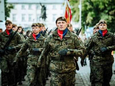 Wojska Obrony Terytorialnej z całego kraju świętowały w Zamościu. Uroczystość zorganizowano na Rynku Wielkim (zdjęcia)