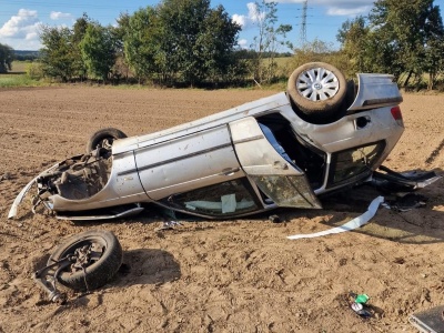 Areszt dla sprawcy kolizji, który uciekł z miejsca zdarzenia i posiada dożywotni zakaz kierowania pojazdami